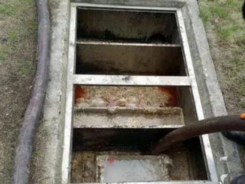 丘北隔油池清理